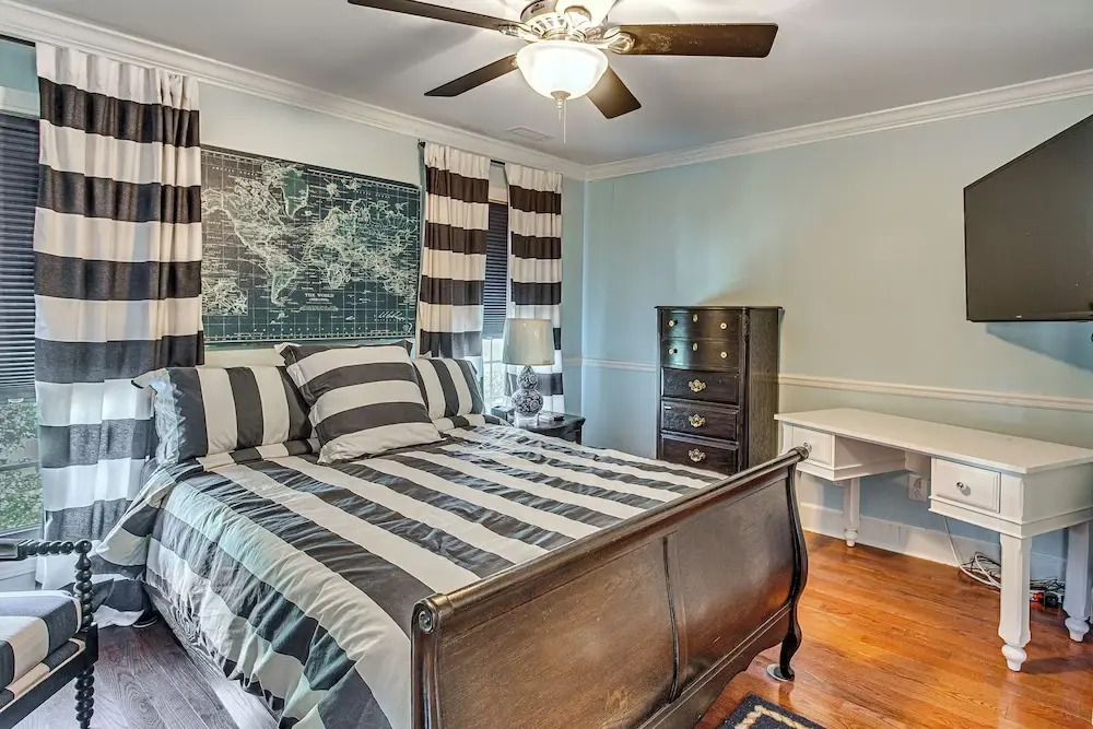 Walk to Ocean & Dtwn: Myrtle Beach Townhome!
