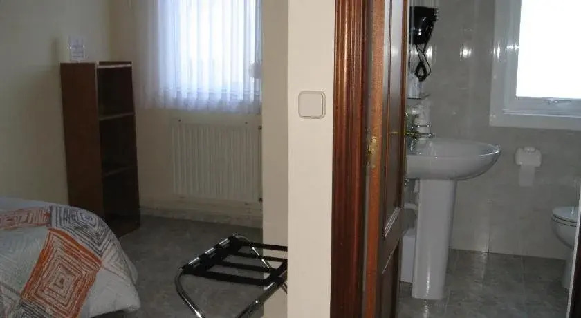 Hostal Roma