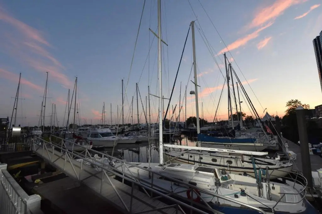 Riverhouse Extended Stay Apartment