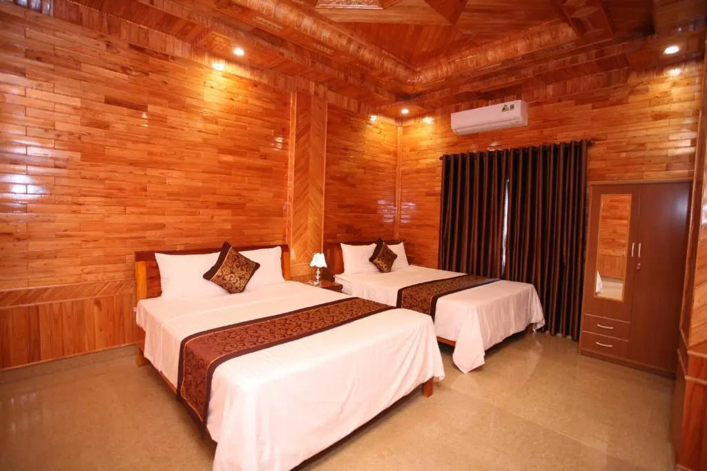 Sky Hotel Phong Nha