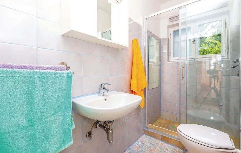 Awesome Home in Dramalj With Wifi and 3 Bedrooms