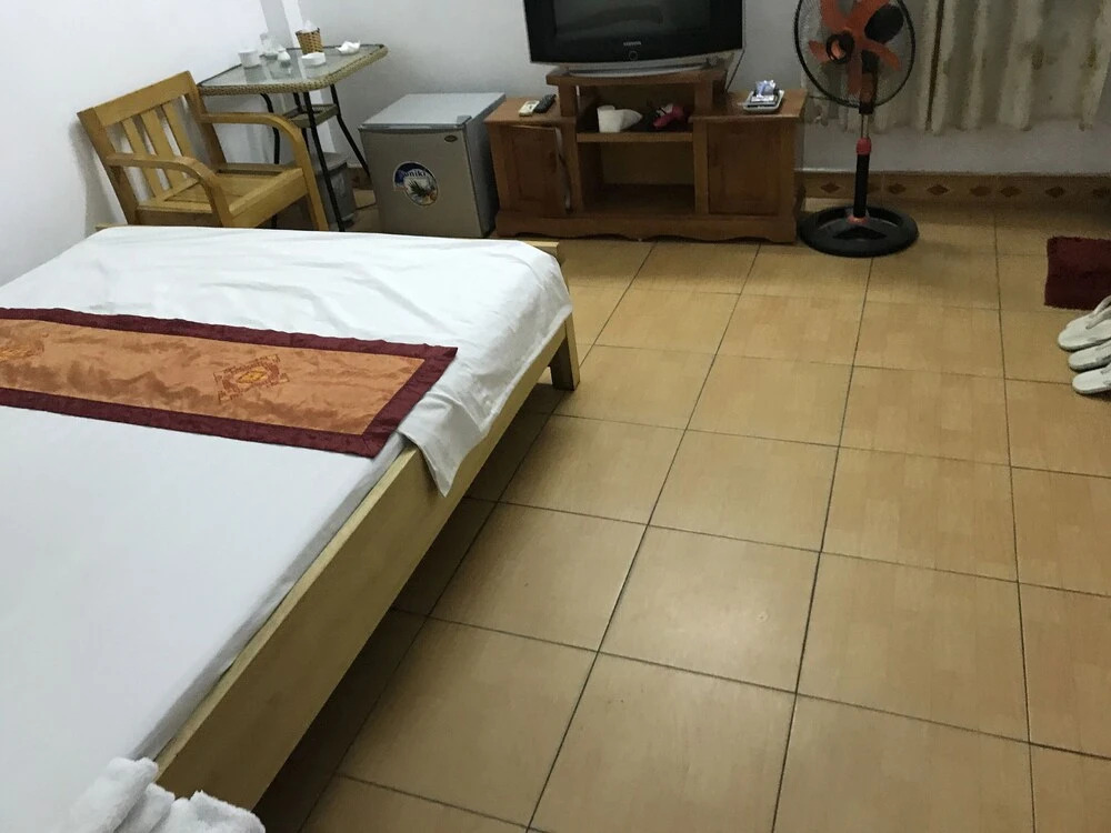 Oyo 1005 Palace Hotel