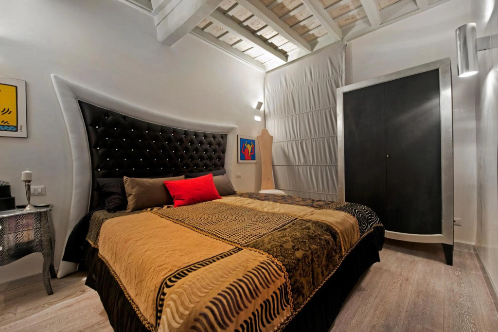 Pantheon Relais