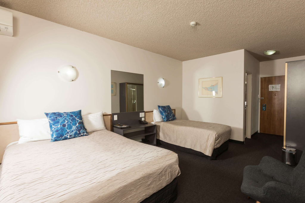 Belconnen Way Hotel & Serviced Apartments