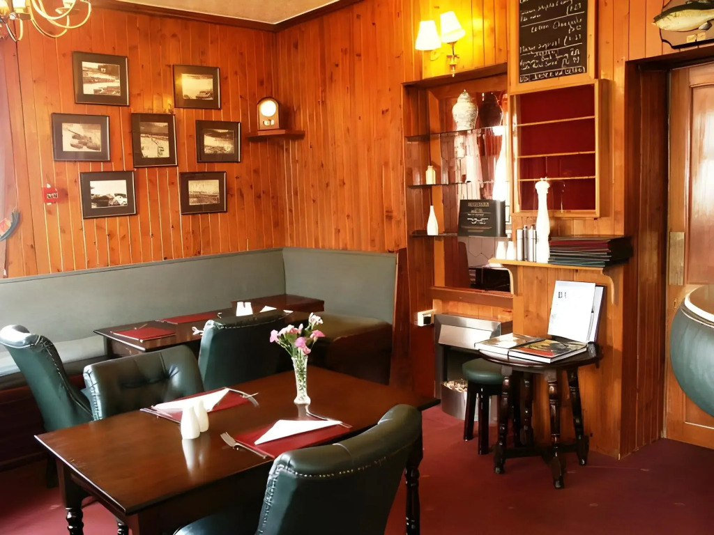 Ashbank Hotel