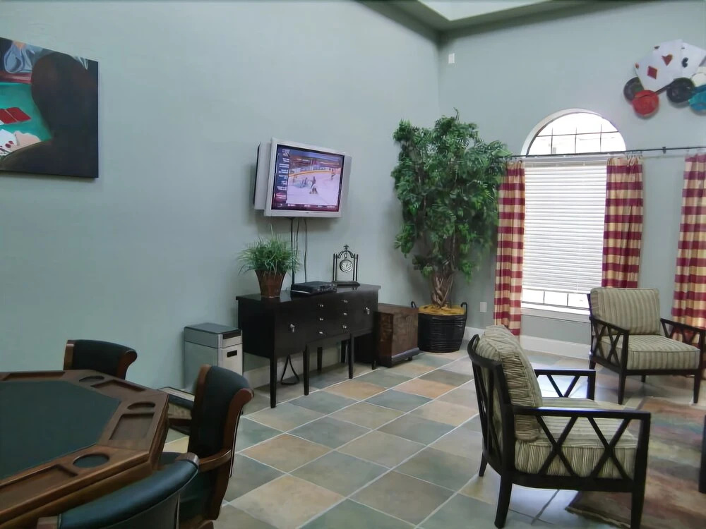 Bella Piazza - 4 Bedrooms Condo-4352BP