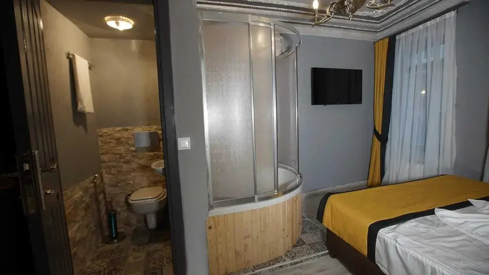 Taksim Central City Hotel