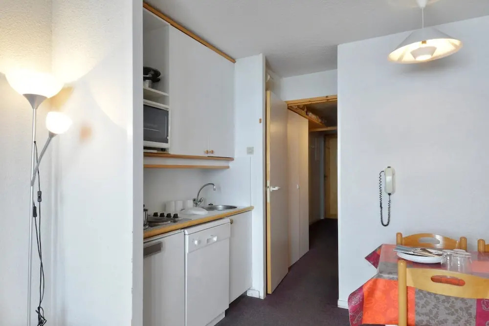 Belle Plagne Apartment With 2 Rooms for 5 People of 30m2 Cal503