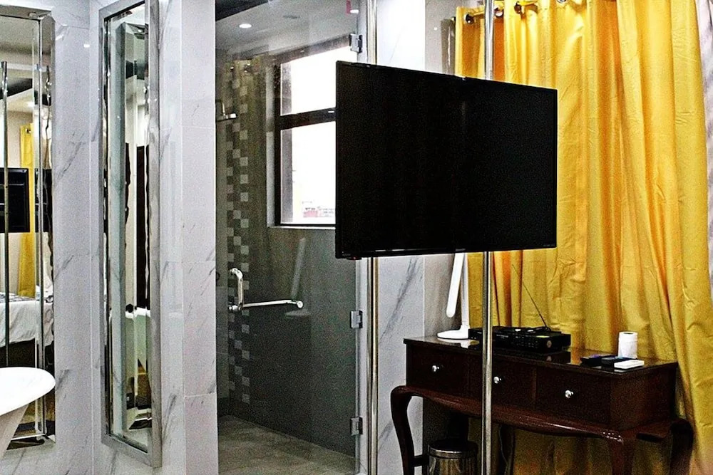 Belgian Suites