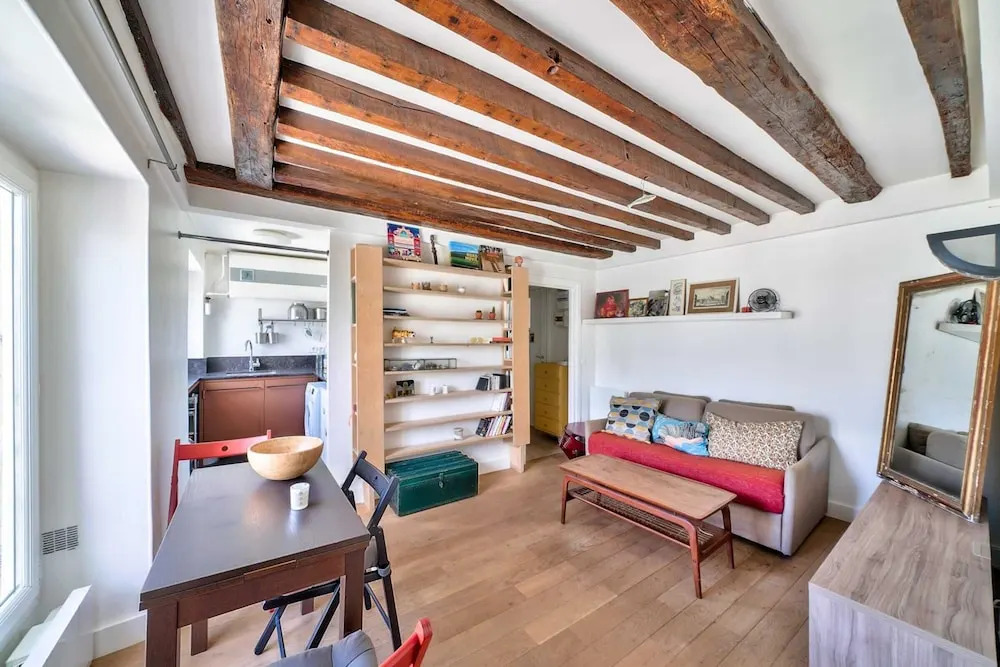 Charming 2 Room Apartment - Paris