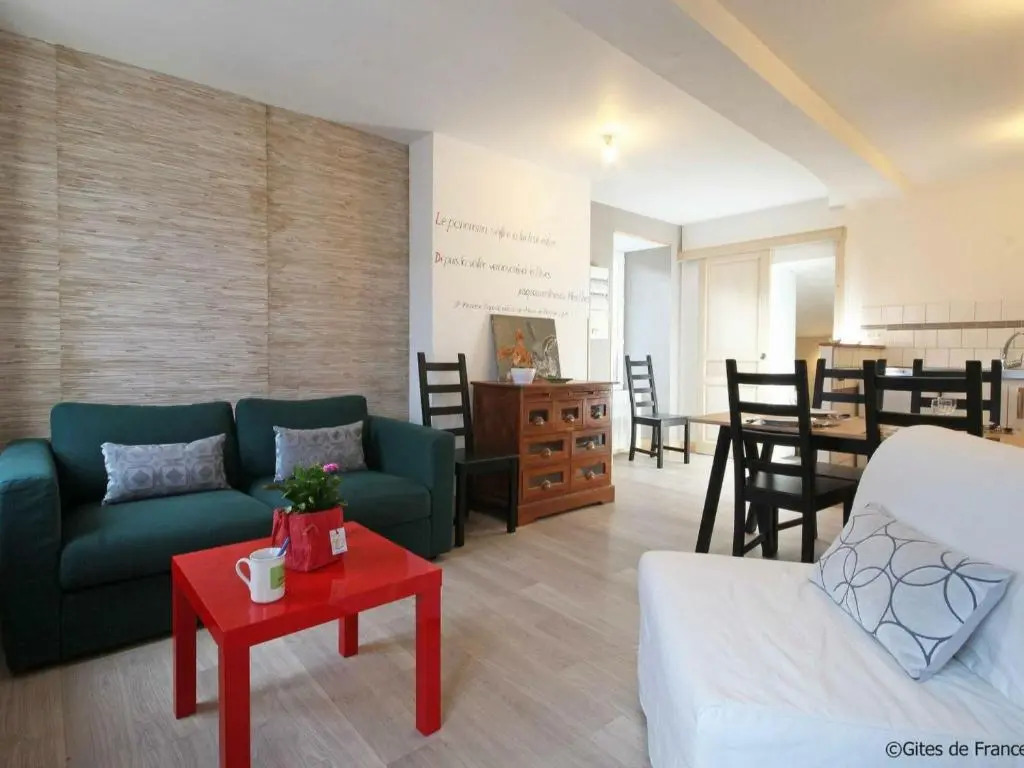 Appartement Ségrie-Fontaine, 2 pièces, 2 personnes - FR-1-497-93