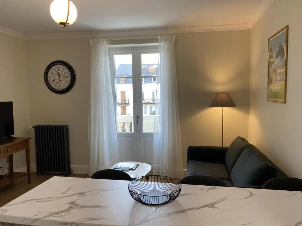 Appartement Vichy, 2 pièces, 2 personnes - FR-1-489-364