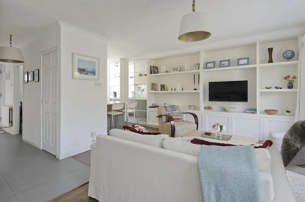 Elegant 2 bed Flat Earls Court