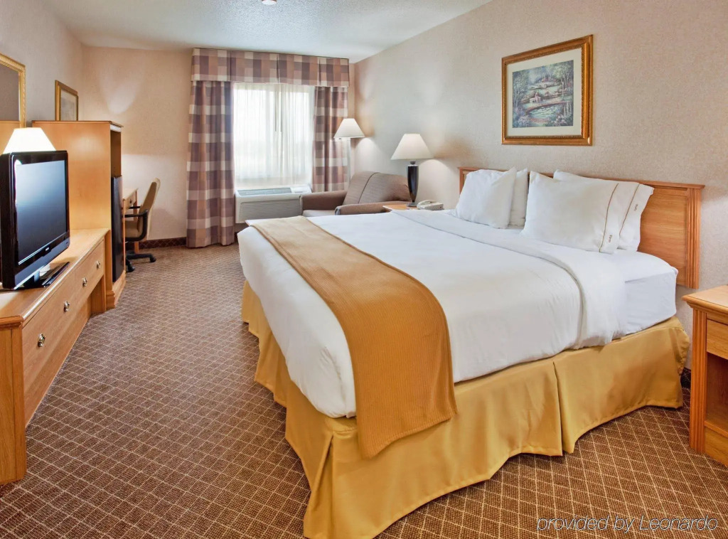 Holiday Inn Express Hotel & Suites Beatrice by IHG