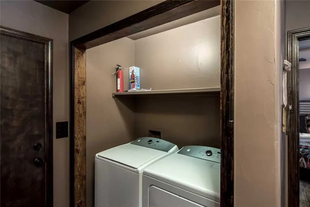 Fifth Dimension - Two Bedroom Cabin with Hot Tub