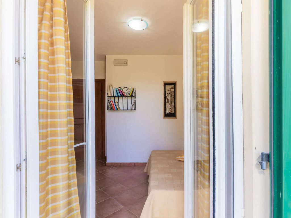 Romantic cottage in San Feliciano with garden