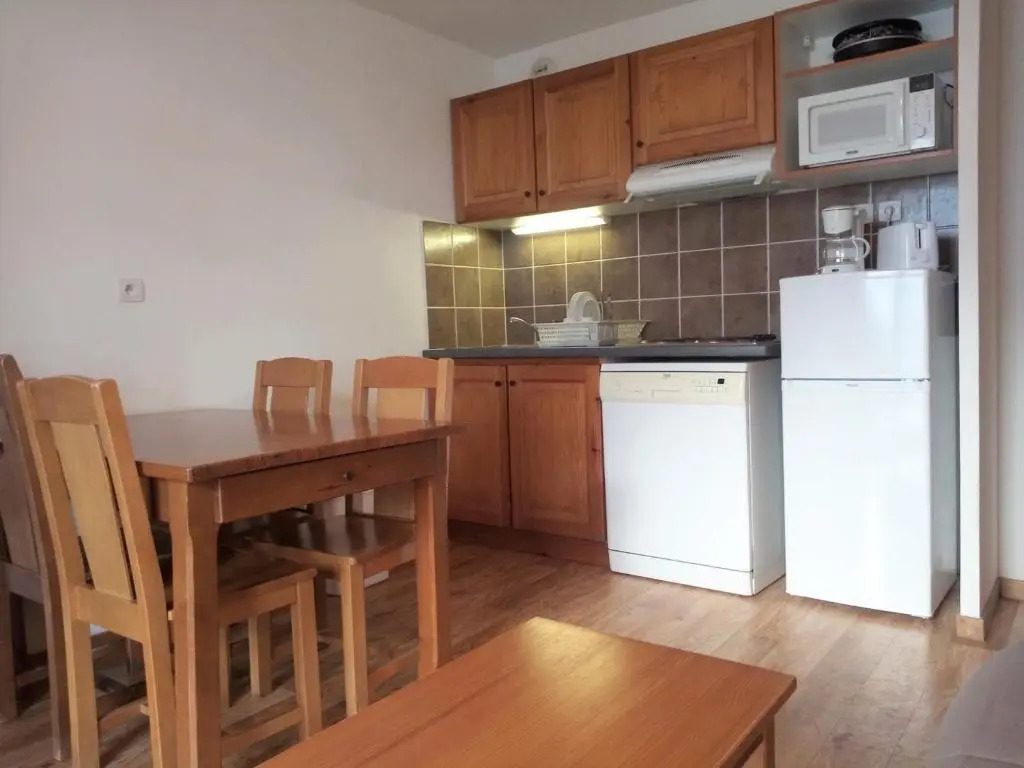 Appartement Albiez-Montrond, 2 pièces, 4 personnes - FR-1-618-14