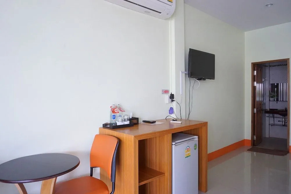 ลูกจ่าปองโฮม Lukjapong Home