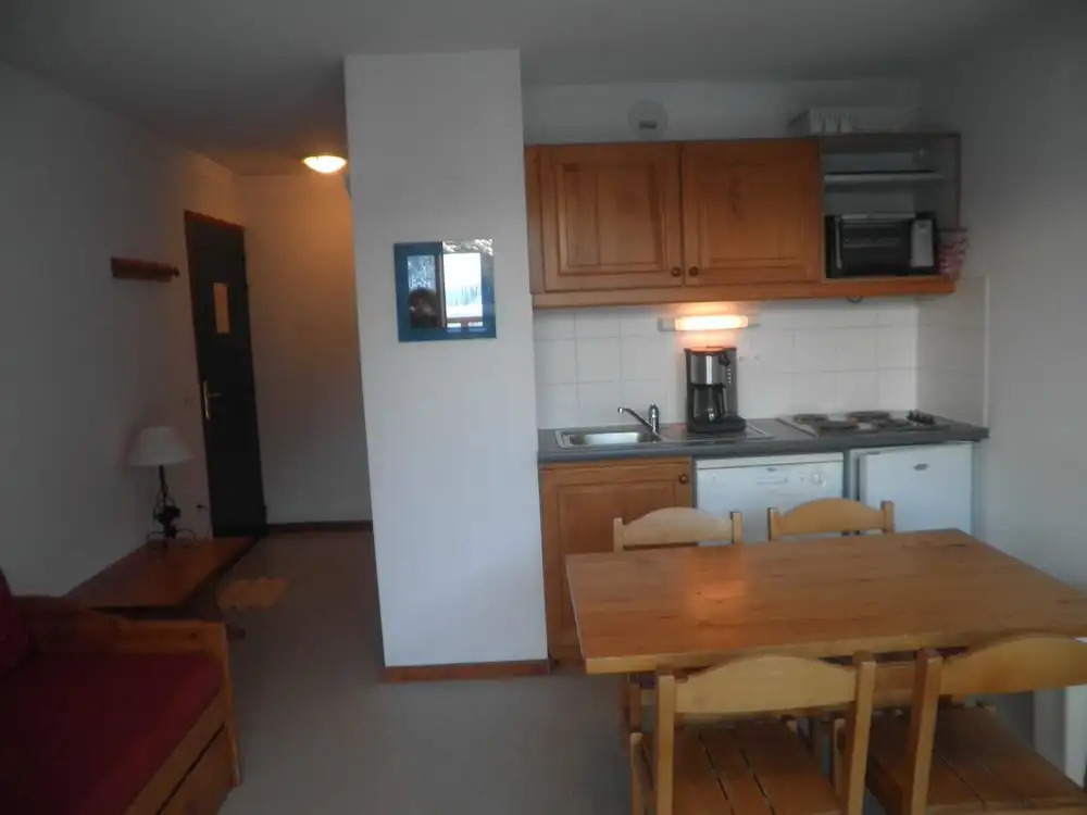 Lou Services Apartment G02 LSI 001