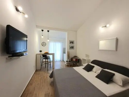 Apartments Dejana Štinjan