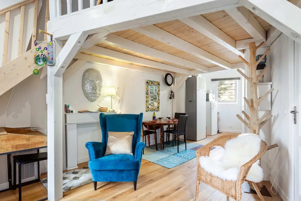 Large Studio in the Heart of Paris, for 4 People