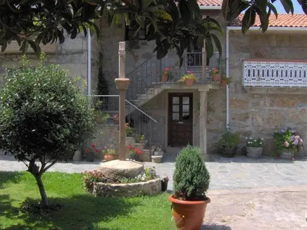 Casa Raúl Lires
