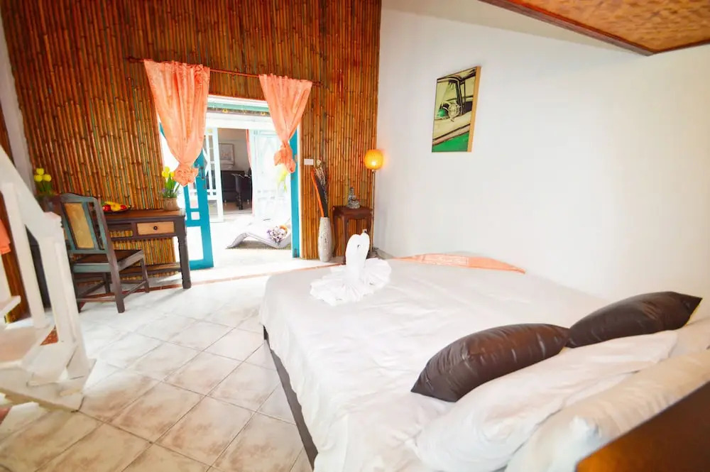ROMANTIC Pool Villa - 6 Bedroom - Private Pool & Absolute Privacy - Perfect for Groups