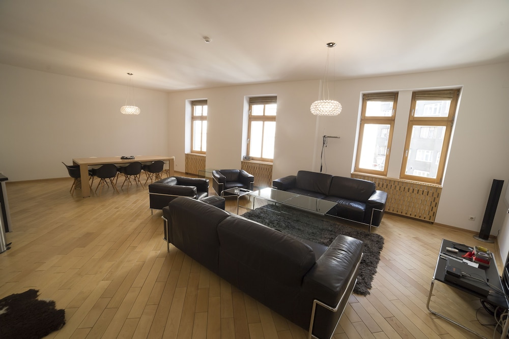 Premium Apartments