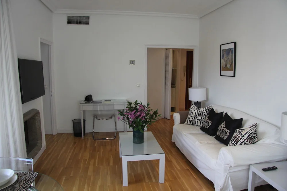 Apartamentos Los Jerónimos