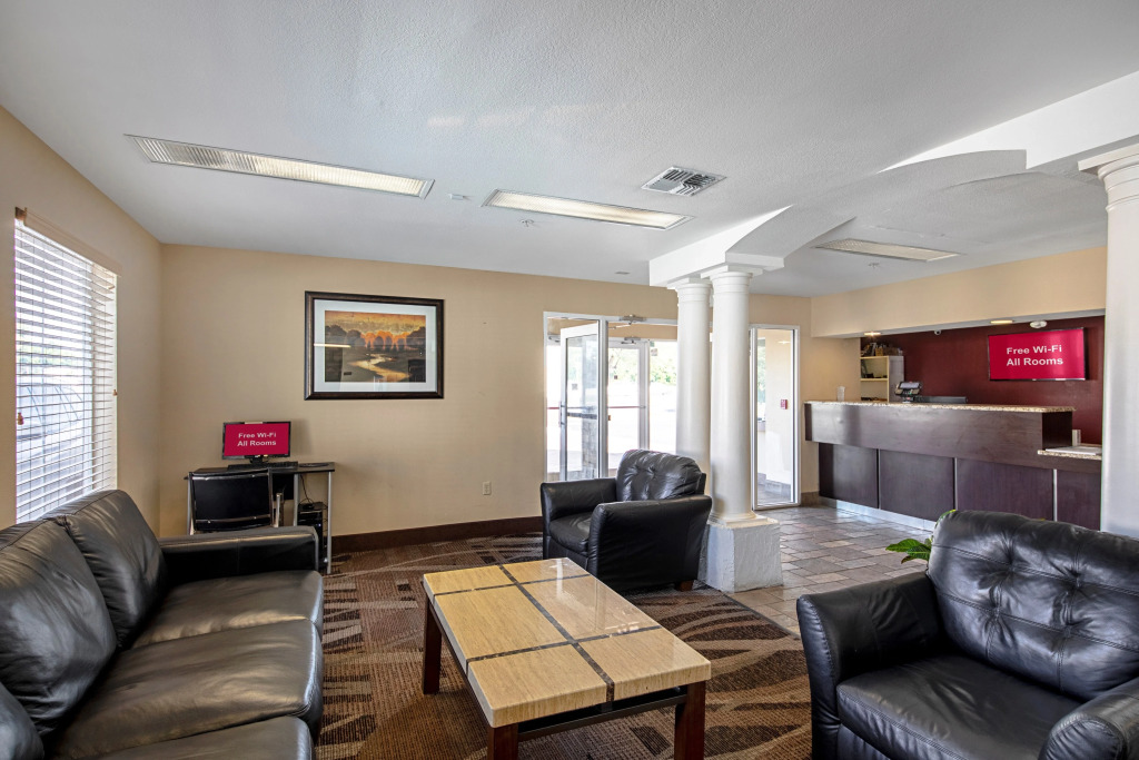 Red Roof Inn San Marcos