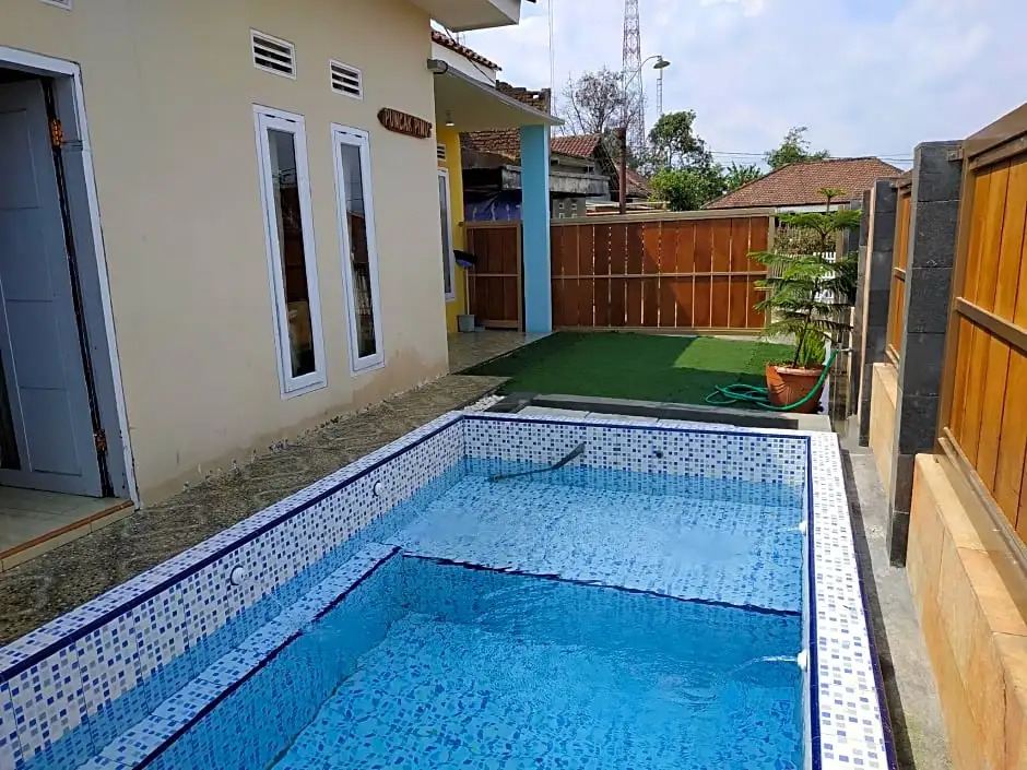 Puncak Pinus and Pool