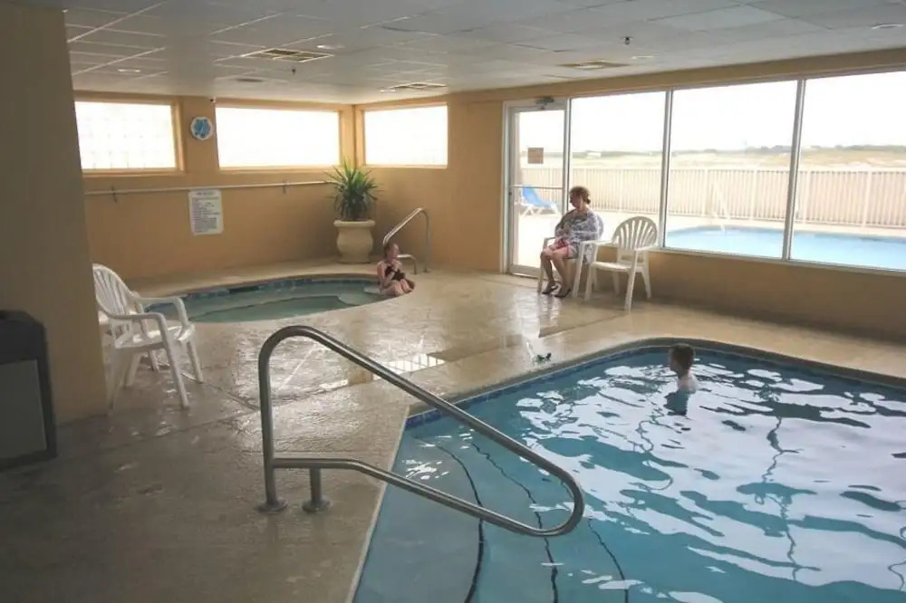 Royal Palms 201 - 2 Br Condo