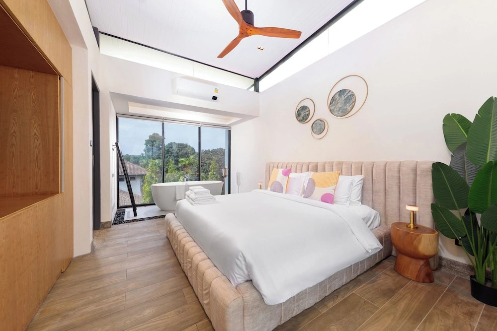 Spacious 3bd Townhouse in Laguna park