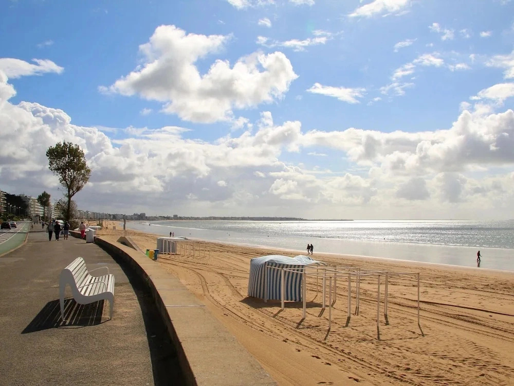 Holiday Home in Vendee Near Sandy Beaches