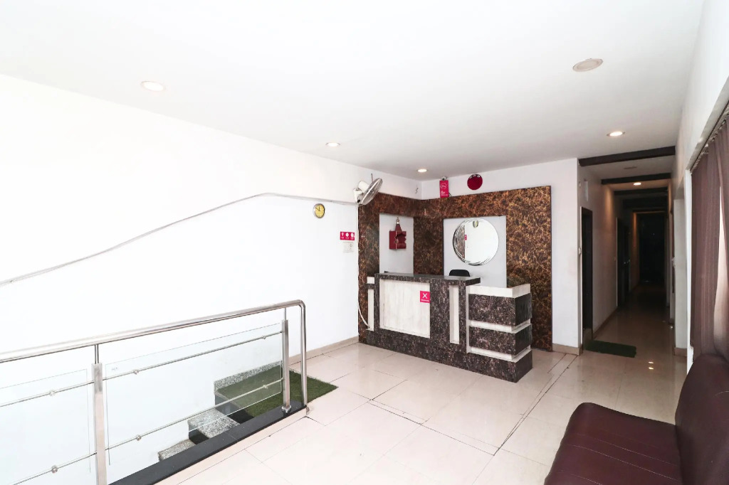 OYO 8074 Hotel G 9