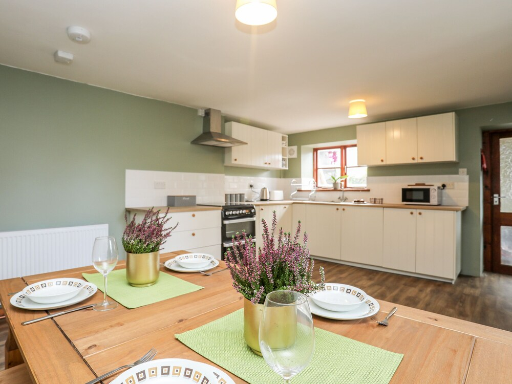 Weavers Cottage