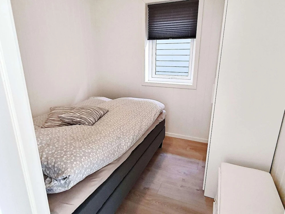 6 person holiday home in VATNE