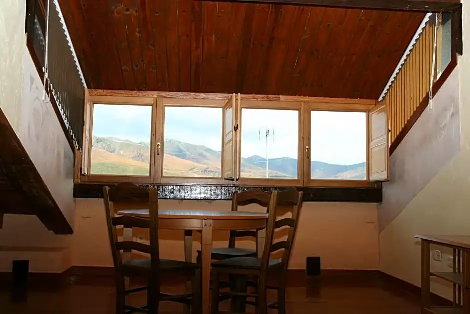 HOTEL RURAL LA ROMEROSA