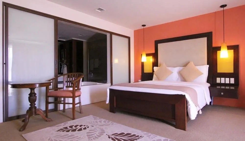 Coron Gateway Hotel and Suites