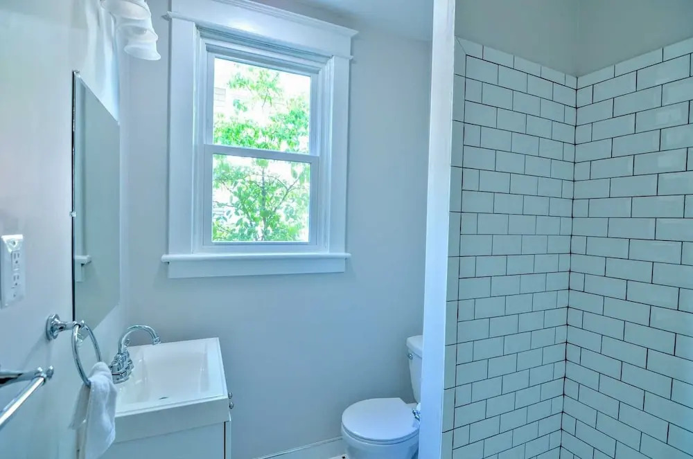 16 Cleveland Ave 2 Bedroom Home