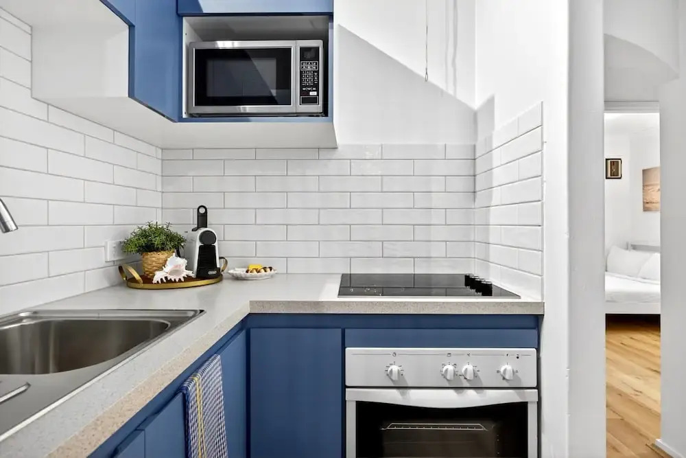 Bright 2-bed Unit Near Scarborough Beach