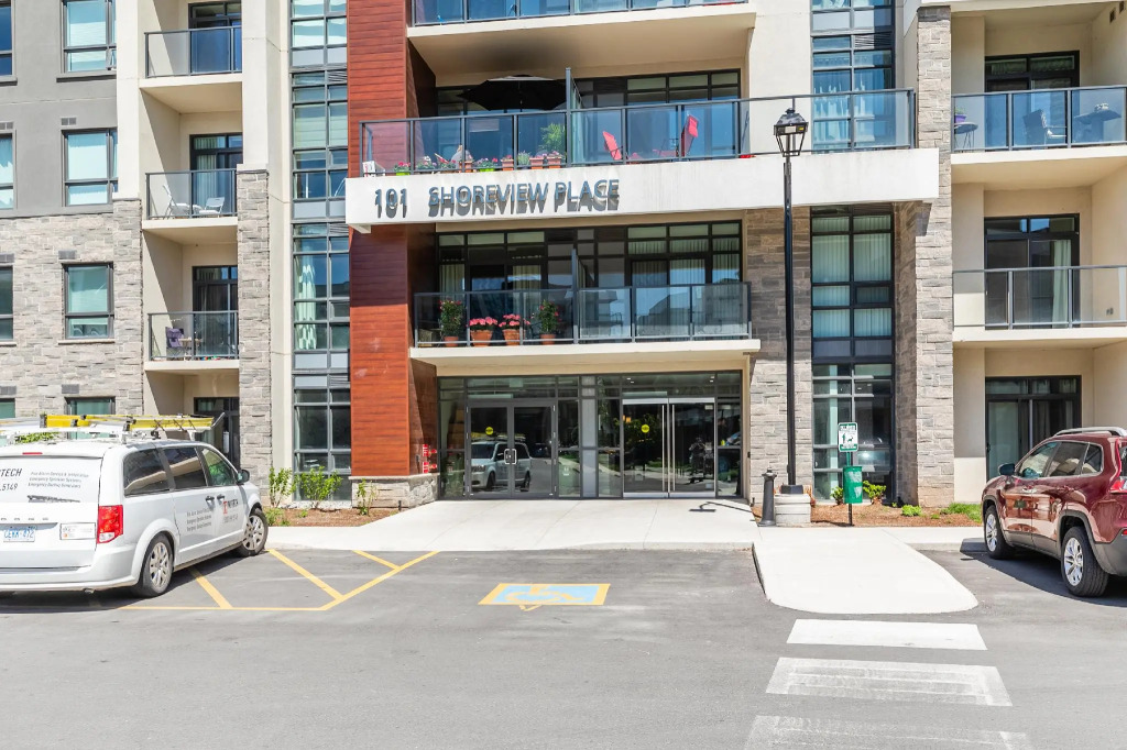 Simply Comfort. Shoreview Place Apartments