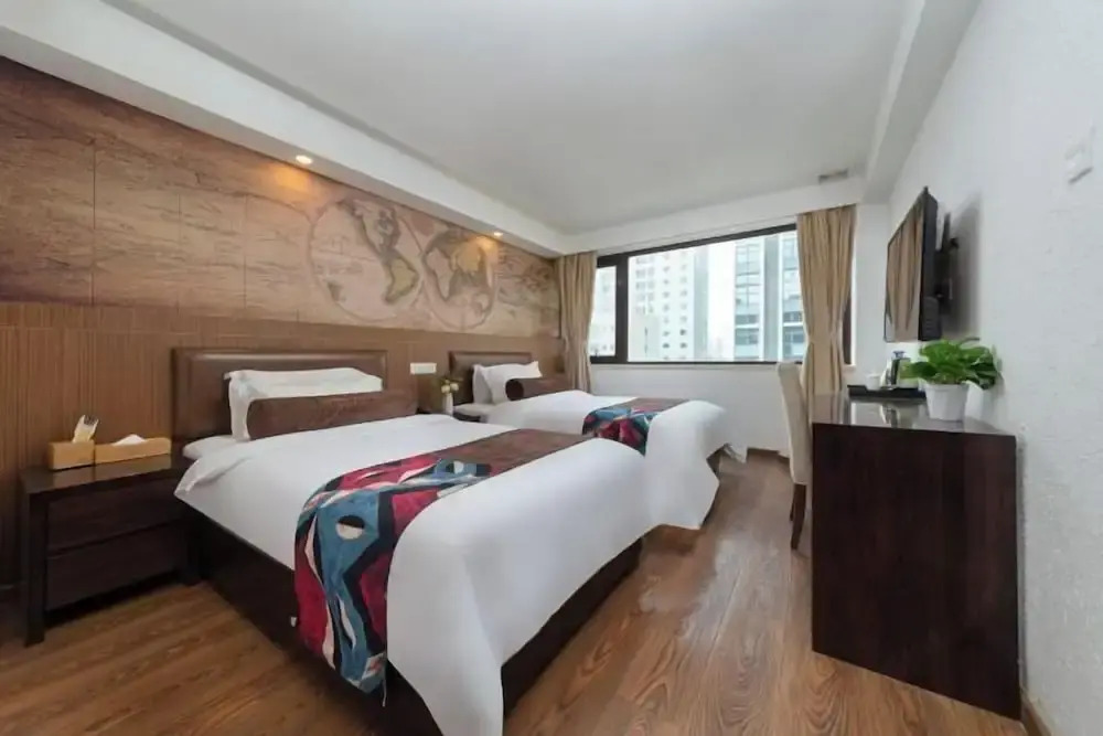 Plus Life Hotel