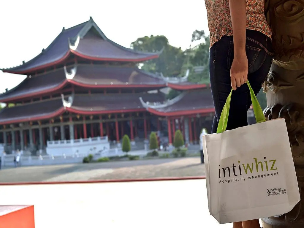 Whiz Hotel Pemuda Semarang