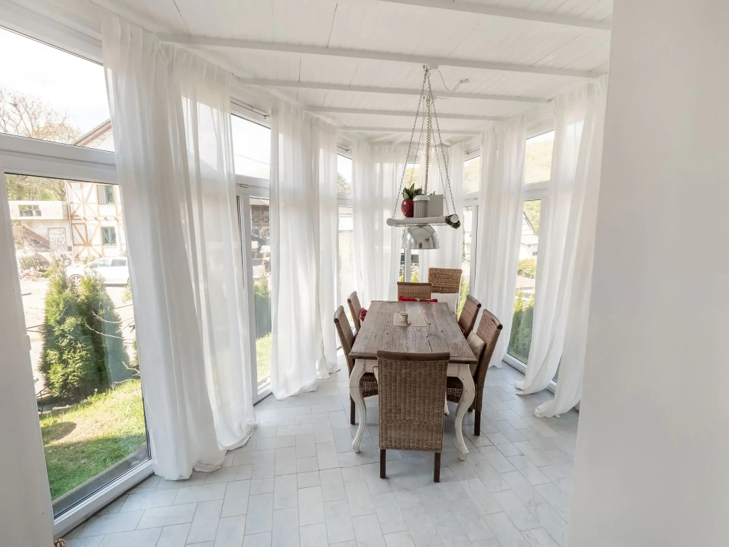 Luxurious holiday home with a nice private garden