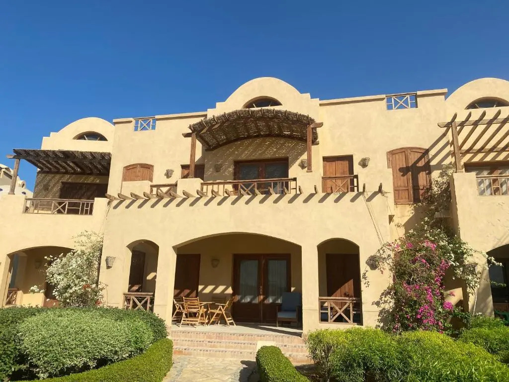 Sabina 2br Penthouse