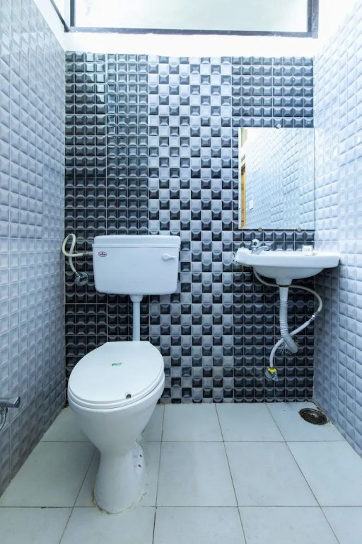 Oyo 16546 Hotel Saurabh