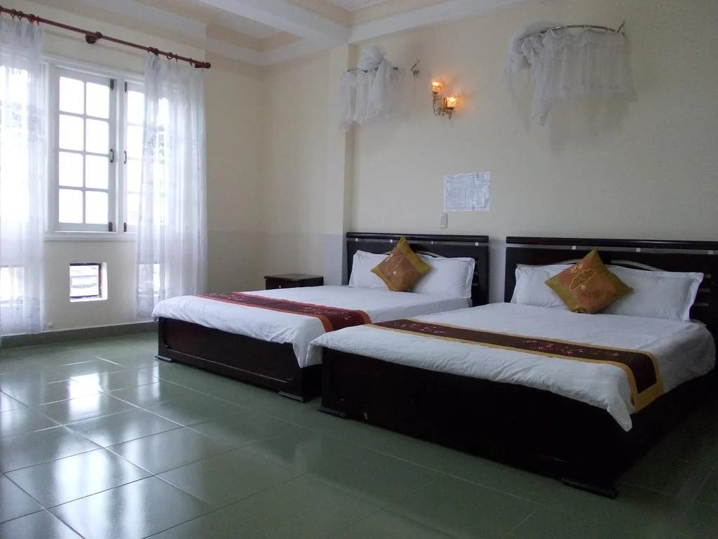 Gold Star Hotel