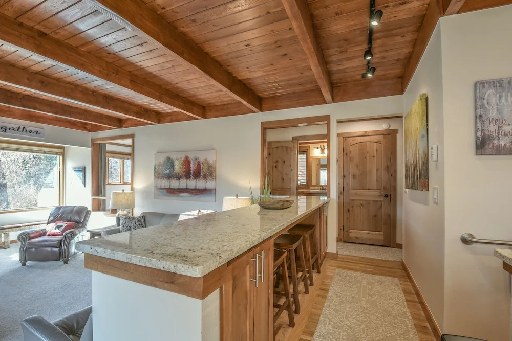 Tennis Townhomes 1336
