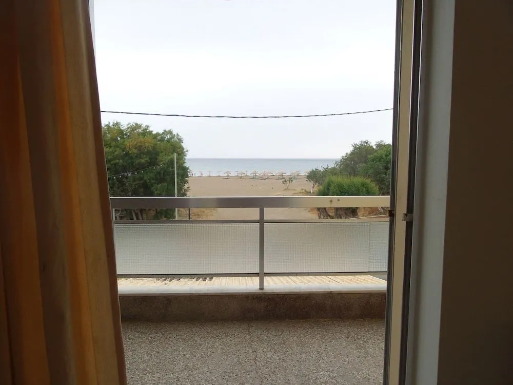 Neapolis Rooms & Apartments
